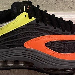 Nike Air Tuned Max Shoes Black/ Volt Orange Mens Size 9 New DH4793-700
